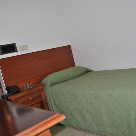 Hostal Blumen Algeciras Oda fotoğraf